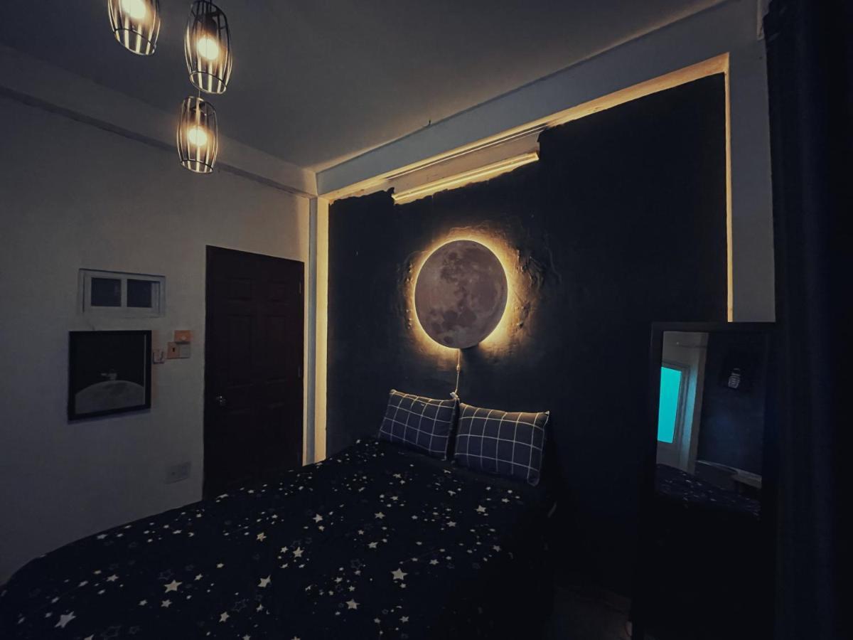 Отель Midnight Corner Хошимин Экстерьер фото